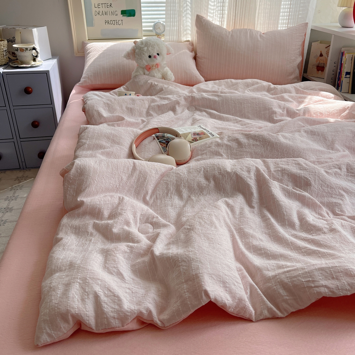 91家纺网 家纺一手货源 找家纺 栩裕纺织 2026新款高克重无印风阳离子提花单夏被-夏被三件套四件套 夏被-桃夭