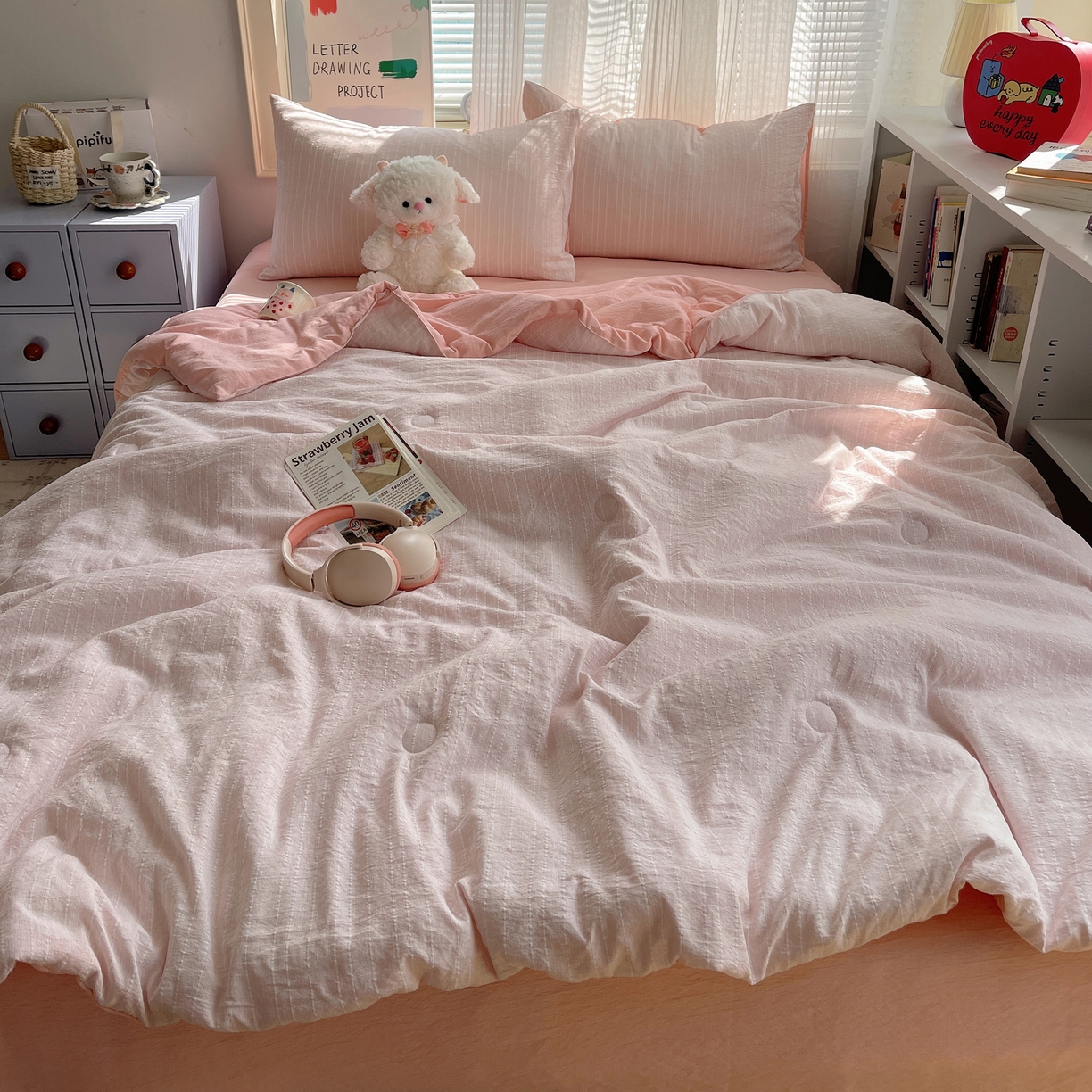 91家纺网 家纺一手货源 找家纺 栩裕纺织 2026新款高克重无印风阳离子提花单夏被-夏被三件套四件套 夏被-桃夭