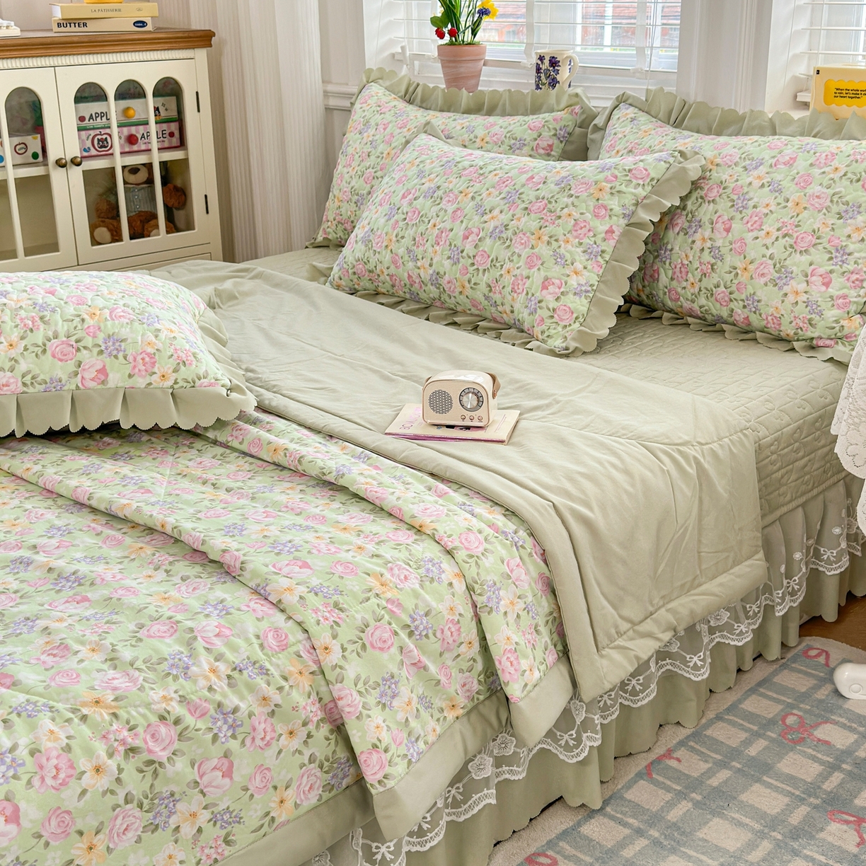 91家纺网 家纺一手货源 找家纺 雅眠居 2026新款直播爆款古法仿棉双层蕾丝花边床盖四件套 AB版-花满满