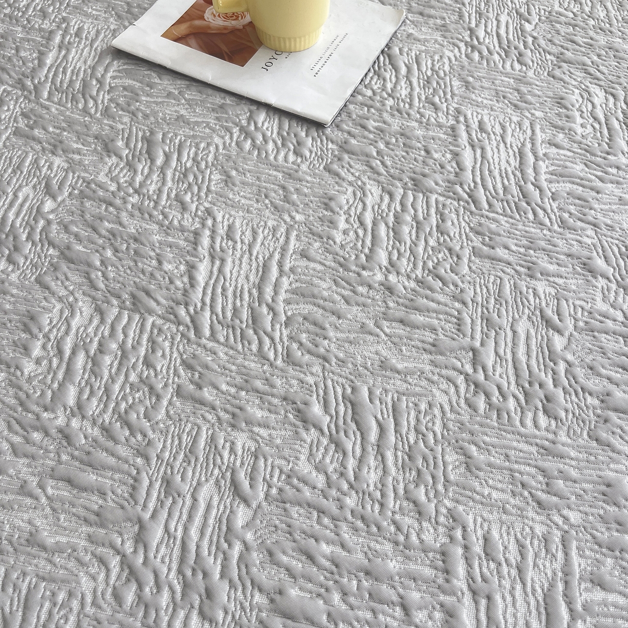 91家纺网 家纺一手货源 找家纺 能好家纺 2026新款高分子pe冰豆豆凉席床席款 轻奢灰