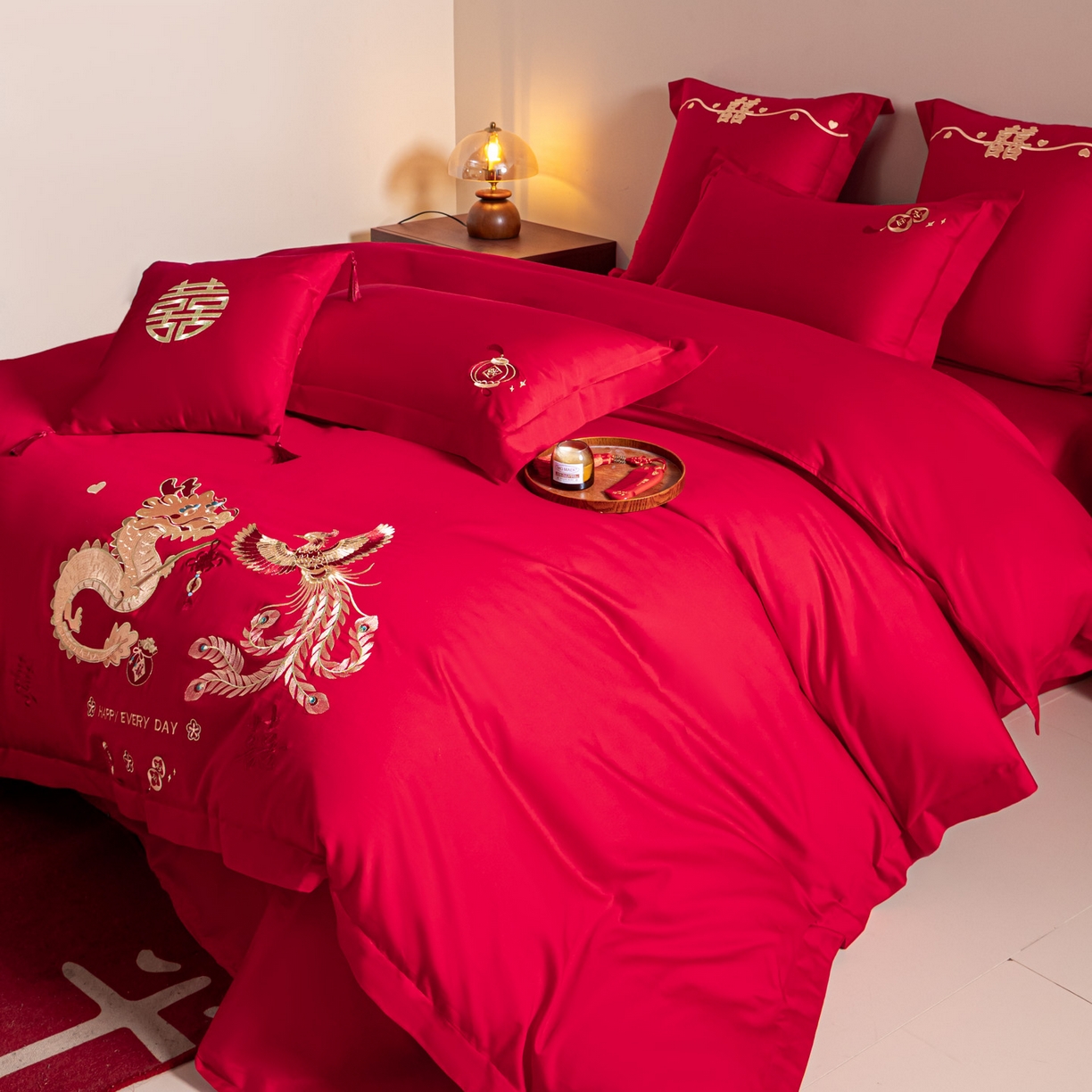 91家纺网 家纺一手货源 找家纺 东方合美（原：皇家传奇） 2026新款纯棉长绒棉刺绣婚庆四件套-龙凤系列 张灯结彩