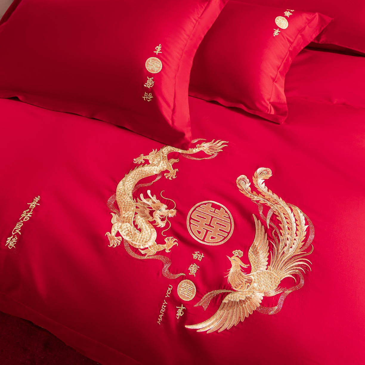 91家纺网 家纺一手货源 找家纺 东方合美（原：皇家传奇） 2026新款纯棉长绒棉刺绣婚庆四件套-龙凤系列 情比金坚