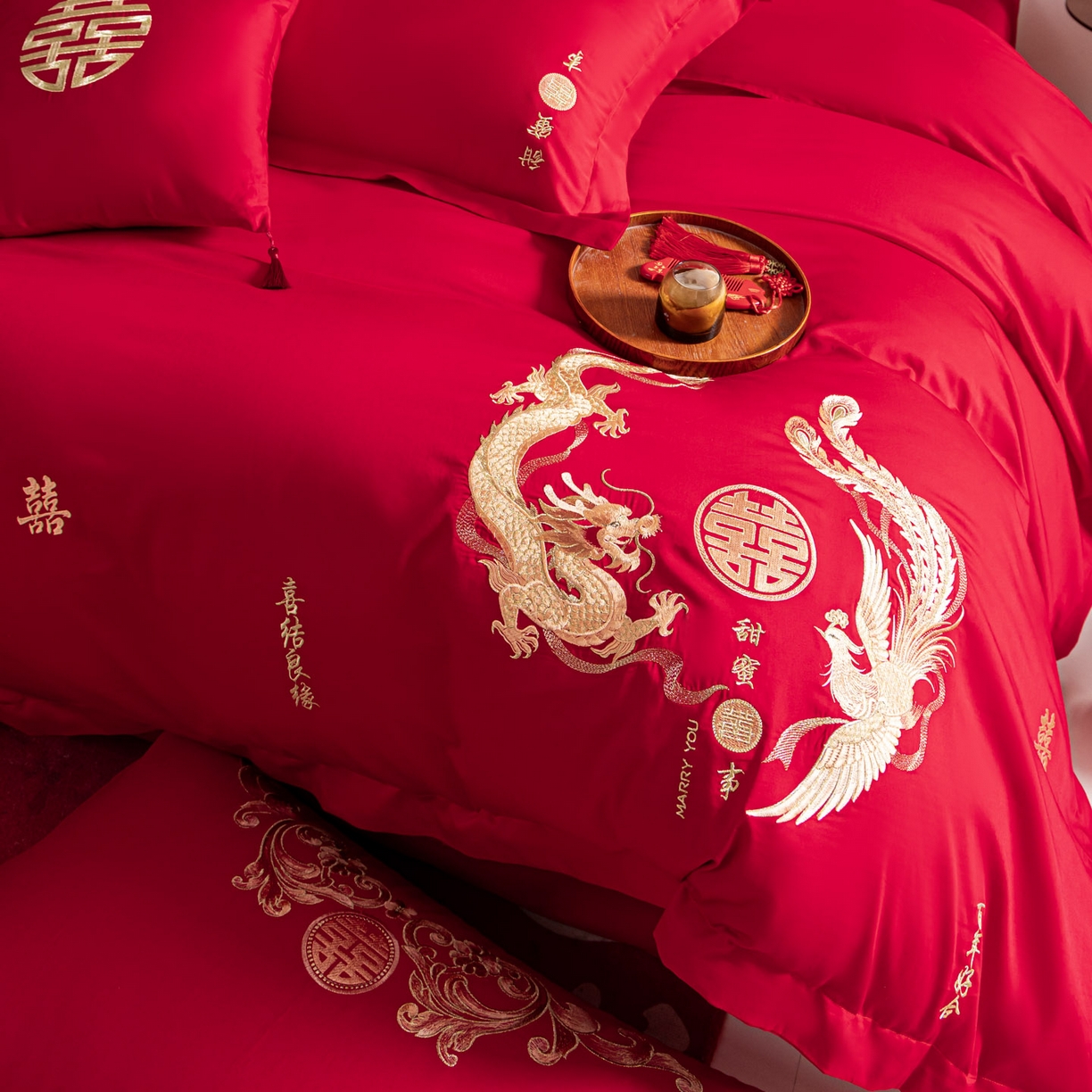 91家纺网 家纺一手货源 找家纺 东方合美（原：皇家传奇） 2026新款纯棉长绒棉刺绣婚庆四件套-龙凤系列 情比金坚