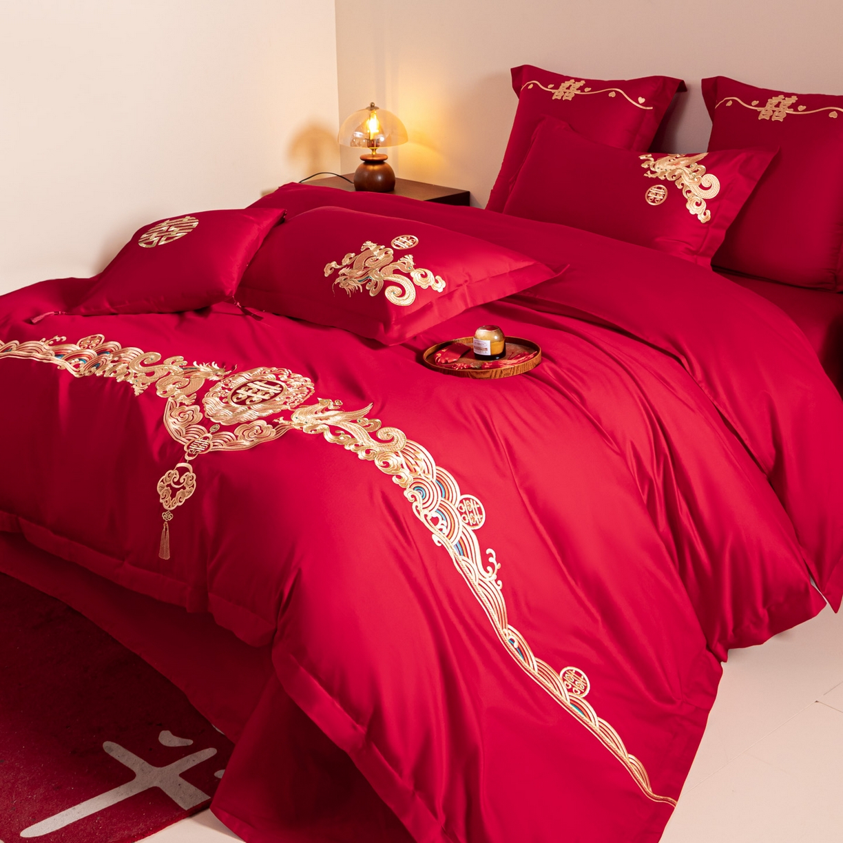 91家纺网 家纺一手货源 找家纺 东方合美（原：皇家传奇） 2026新款纯棉长绒棉刺绣婚庆四件套-龙凤系列 金彩龙凤