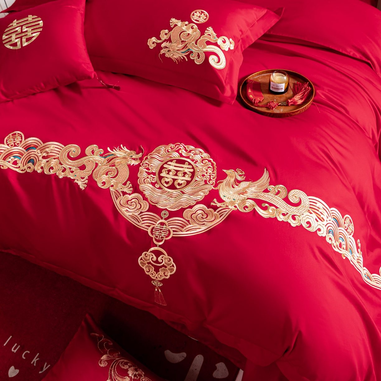 91家纺网 家纺一手货源 找家纺 东方合美（原：皇家传奇） 2026新款纯棉长绒棉刺绣婚庆四件套-龙凤系列 金彩龙凤