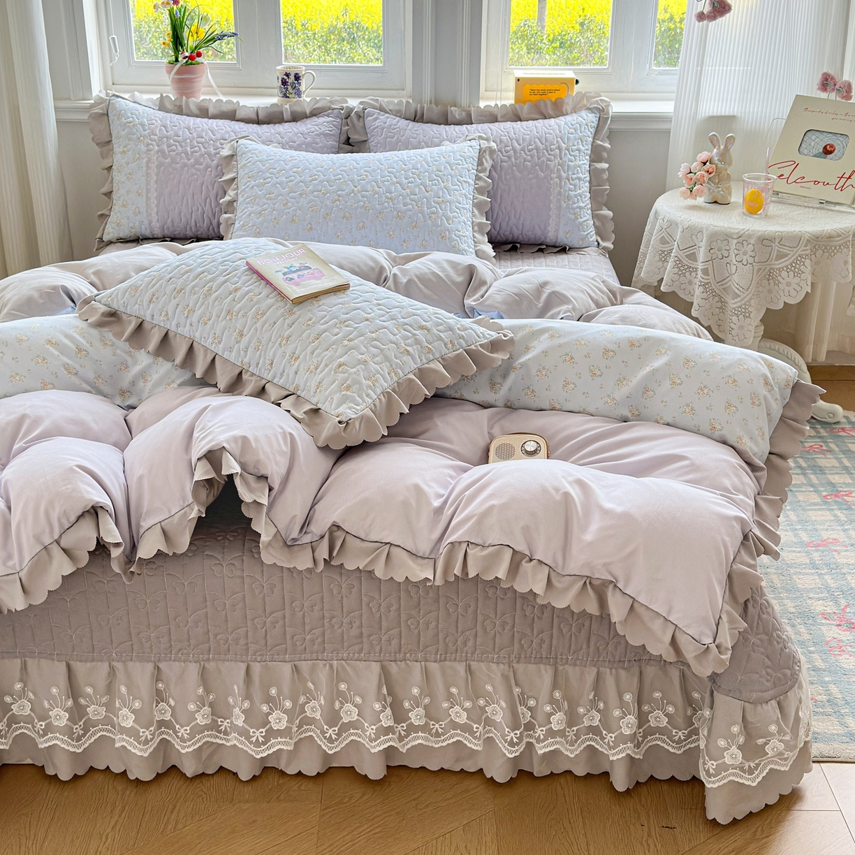 91家纺网 家纺一手货源 找家纺 雅眠居 2026新款直播爆款古法仿棉双层蕾丝花边床盖四件套 AB版-秘境灰