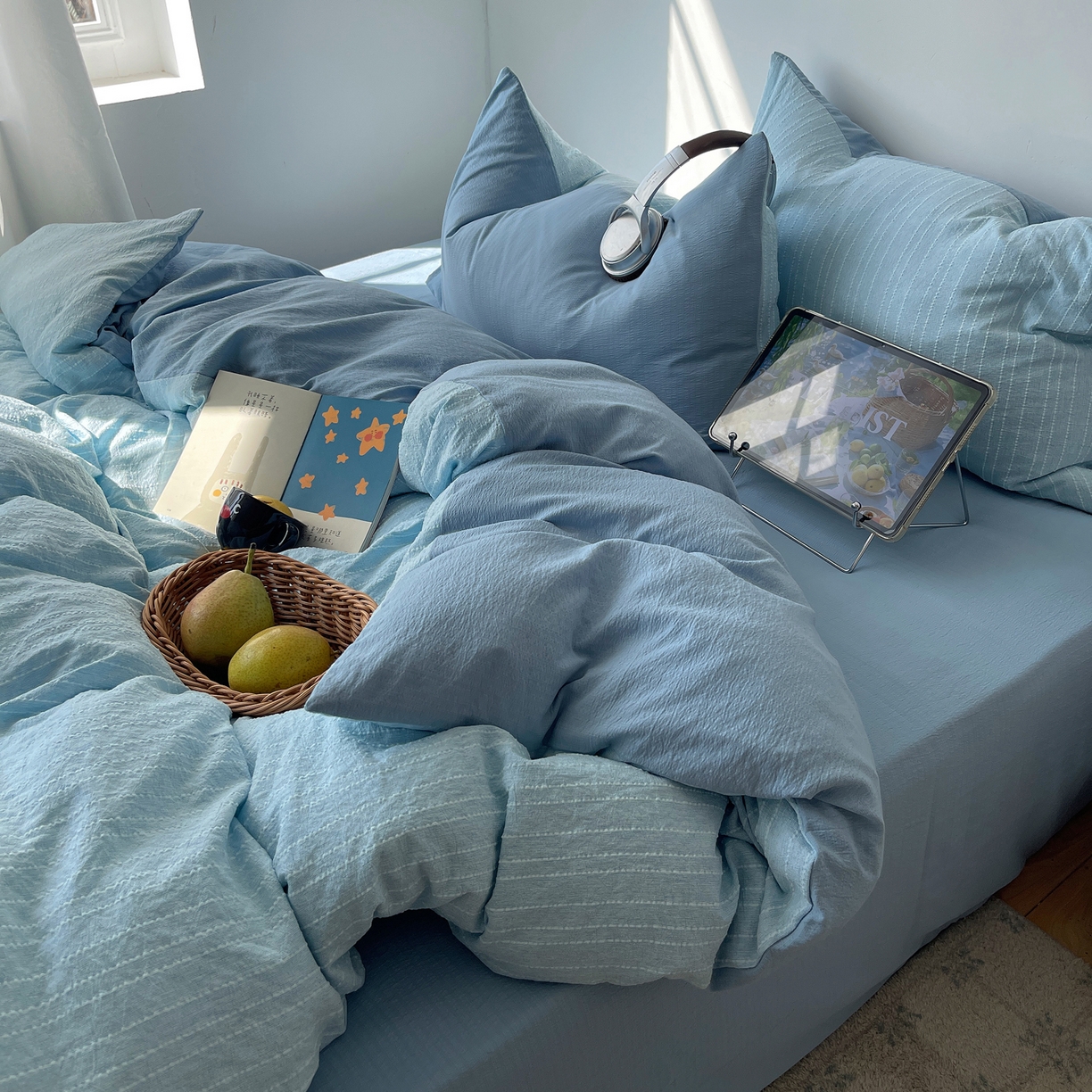 91家纺网 家纺一手货源 找家纺 栩裕纺织 2026新款高克重无印风阳离子提花工艺四件套 轻奢风-湖蓝