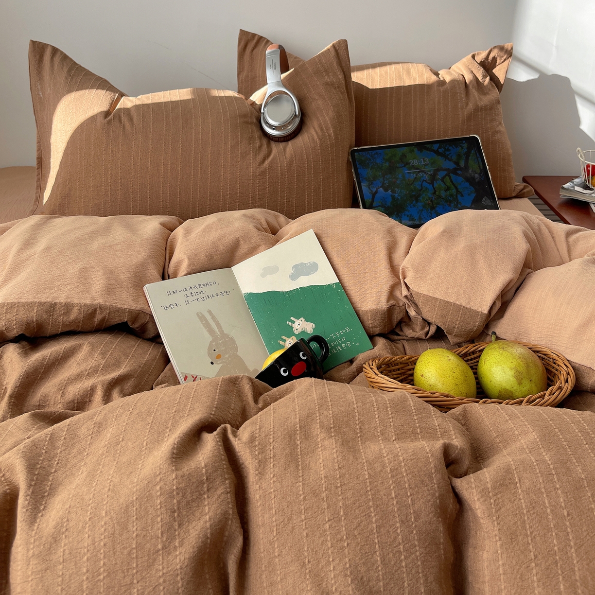 91家纺网 家纺一手货源 找家纺 栩裕纺织 2026新款高克重无印风阳离子提花工艺四件套 轻奢风-焦糖色