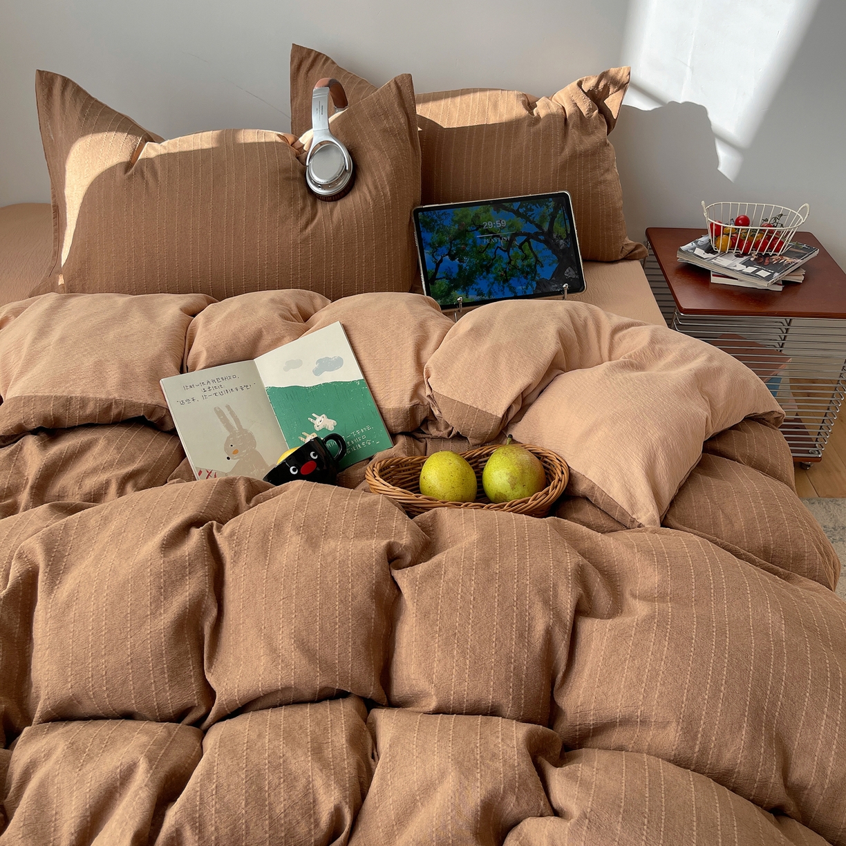 91家纺网 家纺一手货源 找家纺 栩裕纺织 2026新款高克重无印风阳离子提花工艺四件套 轻奢风-焦糖色