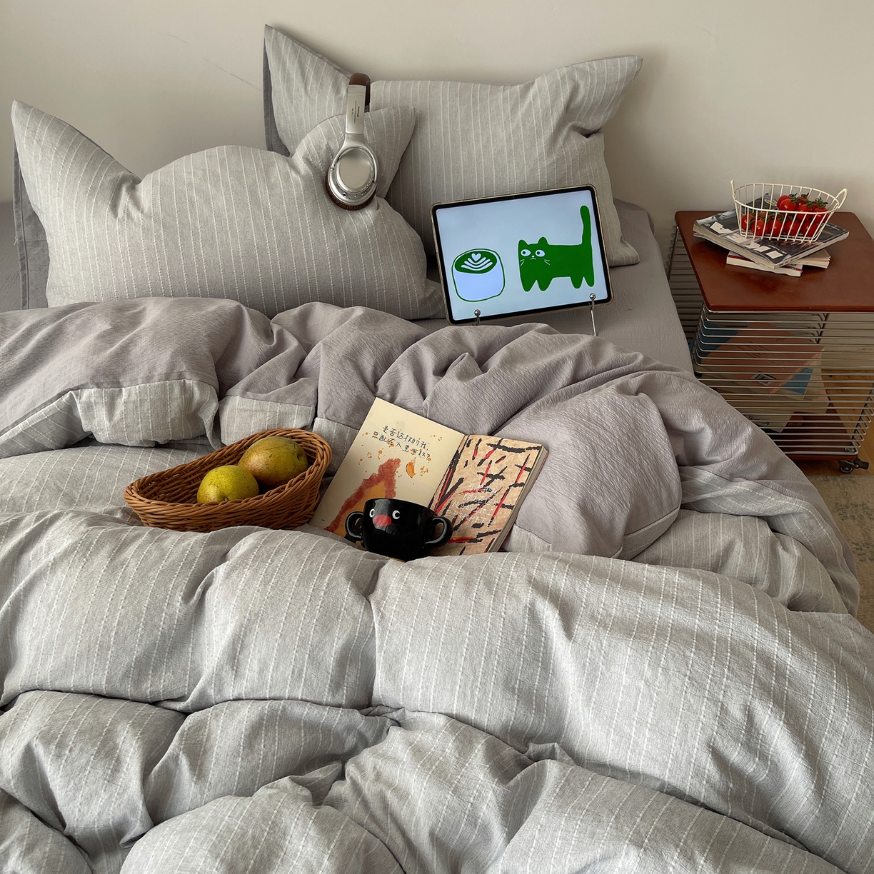 91家纺网 家纺一手货源 找家纺 栩裕纺织 2026新款高克重无印风阳离子提花工艺四件套 轻奢风-高级灰