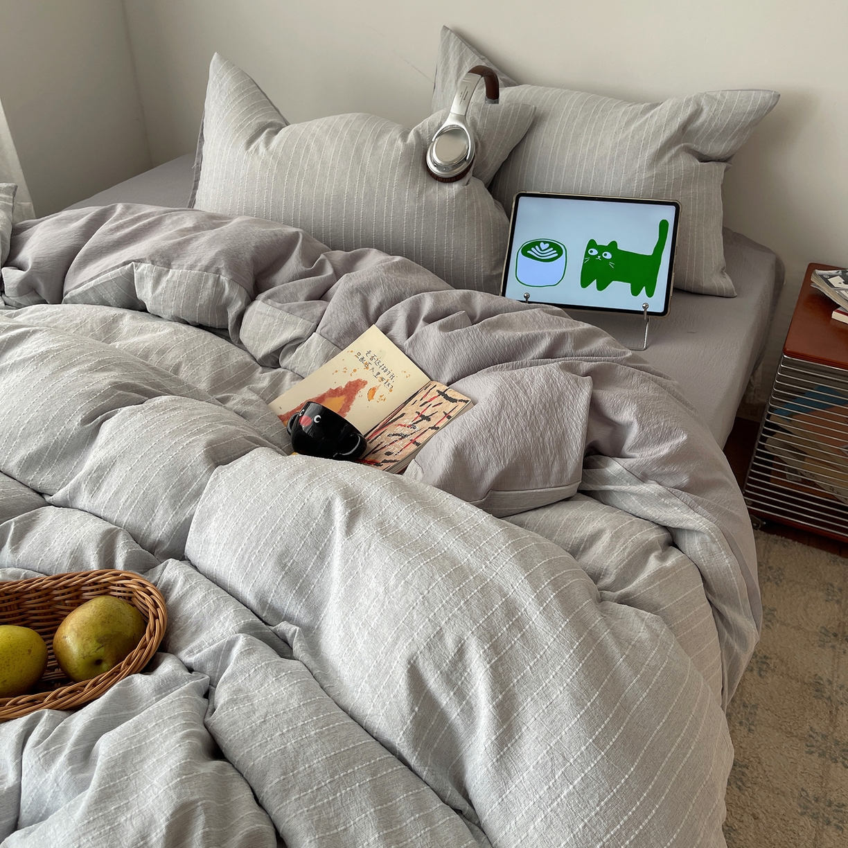 91家纺网 家纺一手货源 找家纺 栩裕纺织 2026新款高克重无印风阳离子提花工艺四件套 轻奢风-高级灰