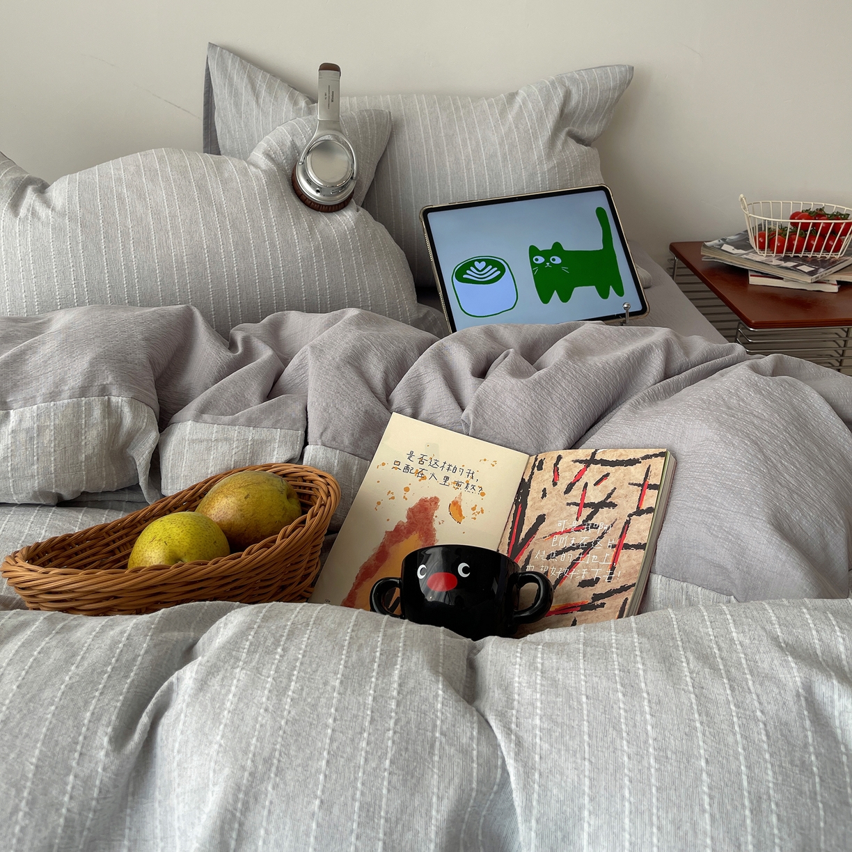 91家纺网 家纺一手货源 找家纺 栩裕纺织 2026新款高克重无印风阳离子提花工艺四件套 轻奢风-高级灰