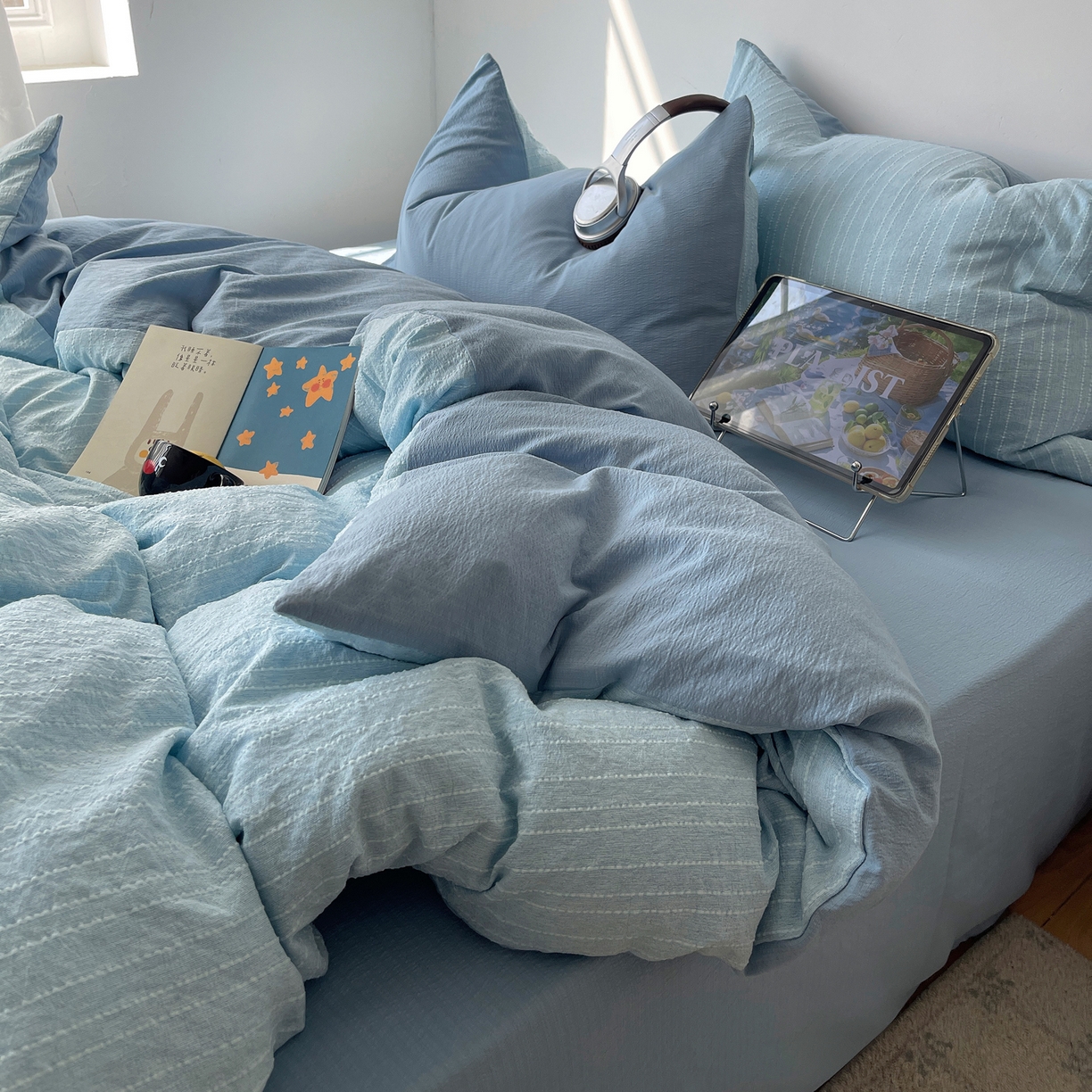 91家纺网 家纺一手货源 找家纺 栩裕纺织 2026新款高克重无印风阳离子提花工艺四件套 轻奢风-湖蓝