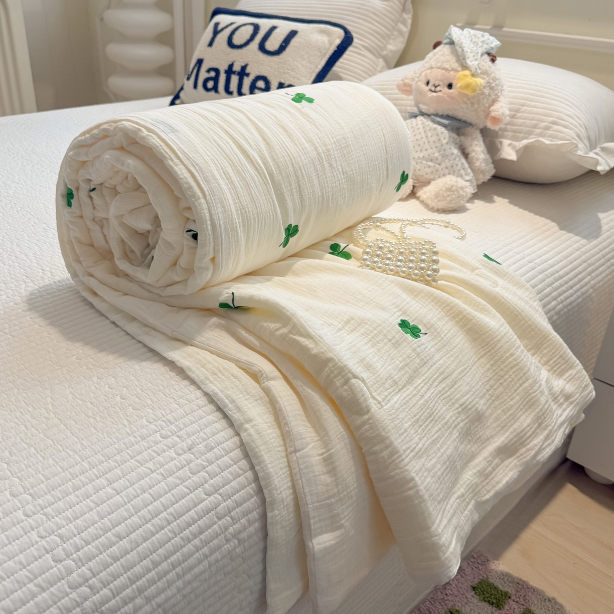 91家纺网 家纺一手货源 找家纺 （总）盼季家纺 2026新款高品质A类木棉皱皱纱小清新刺绣夏被