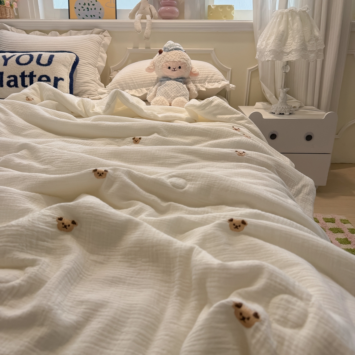 91家纺网 家纺一手货源 找家纺 盼季家纺 2026新款高品质A类木棉皱皱纱小清新刺绣夏被 小清新刺绣夏被-小熊