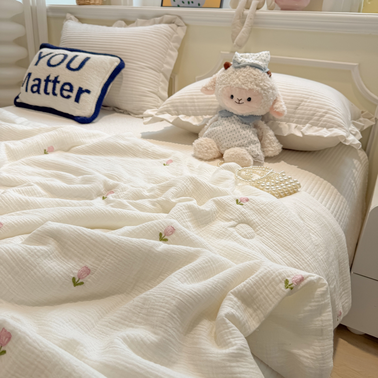 91家纺网 家纺一手货源 找家纺 盼季家纺 2026新款高品质A类木棉皱皱纱小清新刺绣夏被 小清新刺绣夏被-郁金香