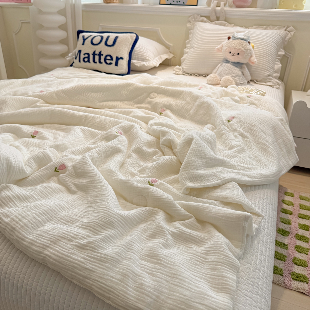 91家纺网 家纺一手货源 找家纺 盼季家纺 2026新款高品质A类木棉皱皱纱小清新刺绣夏被 小清新刺绣夏被-郁金香