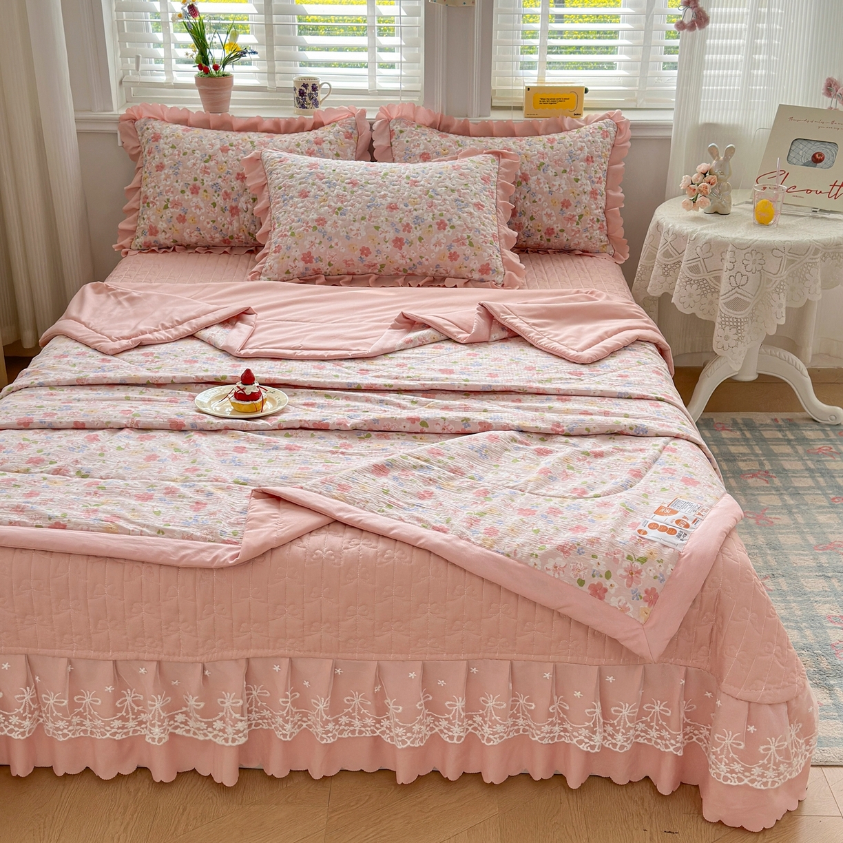 91家纺网 家纺一手货源 找家纺 雅眠居 2026新款直播爆款古法仿棉双层蕾丝花边床盖四件套 AB版-十里桃花