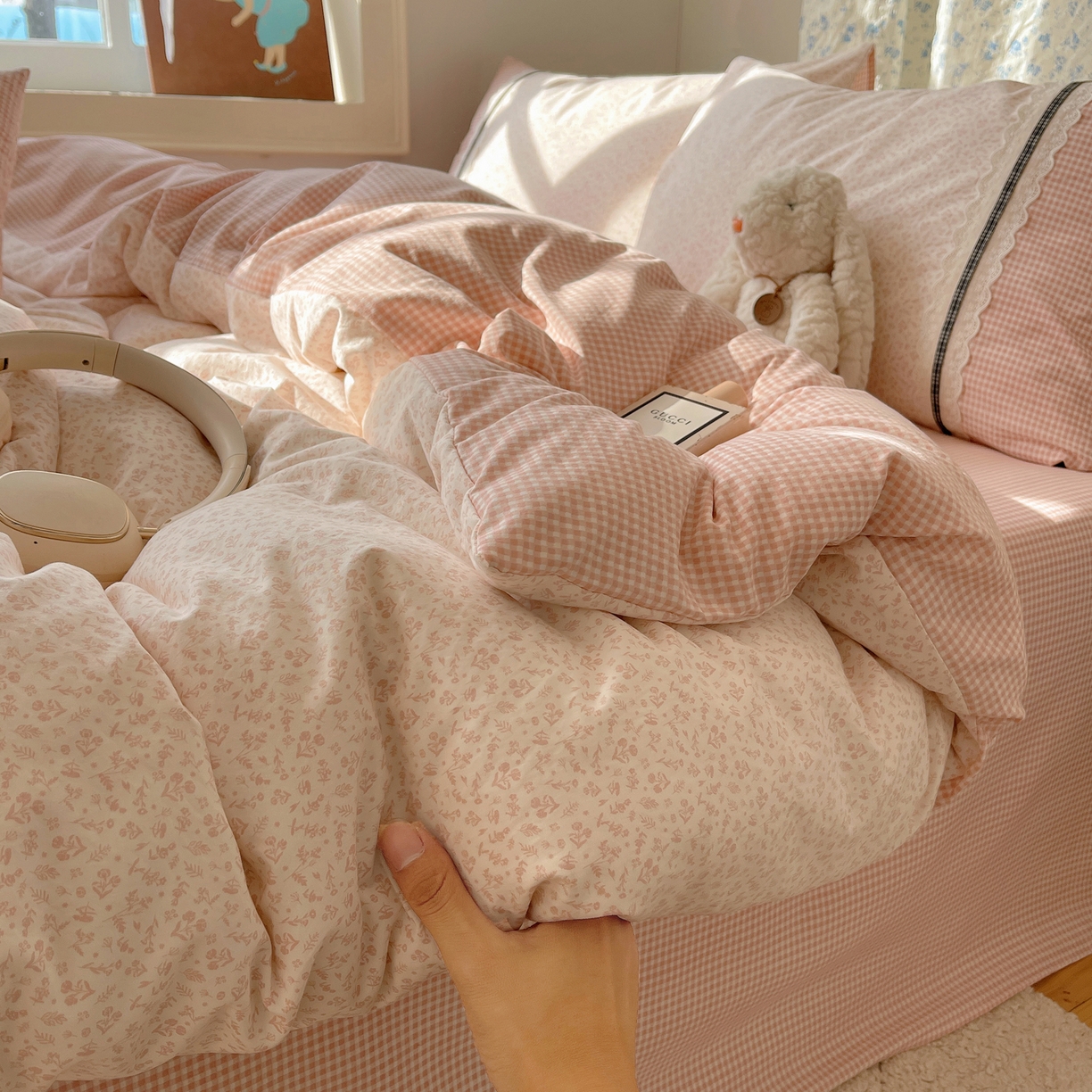 91家纺网 家纺一手货源 找家纺 栩裕纺织 2026新款仿棉水洗棉四件套 花漾格调-嫩粉