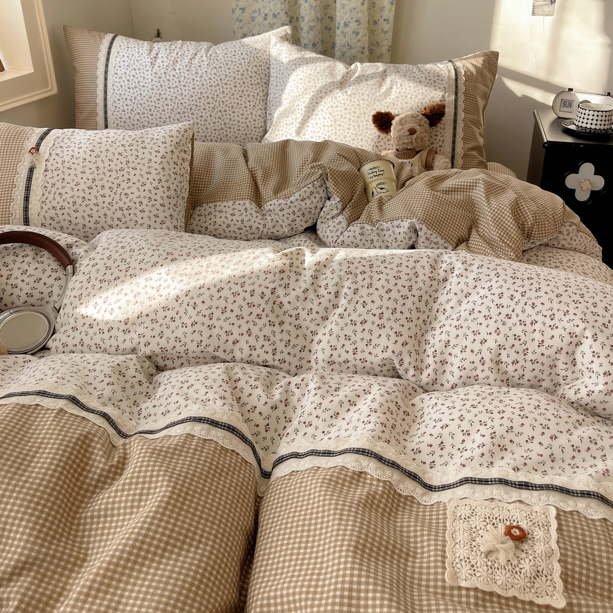 91家纺网 家纺一手货源 找家纺 栩裕纺织 2026新款仿棉水洗棉四件套 花漾格调-卡其