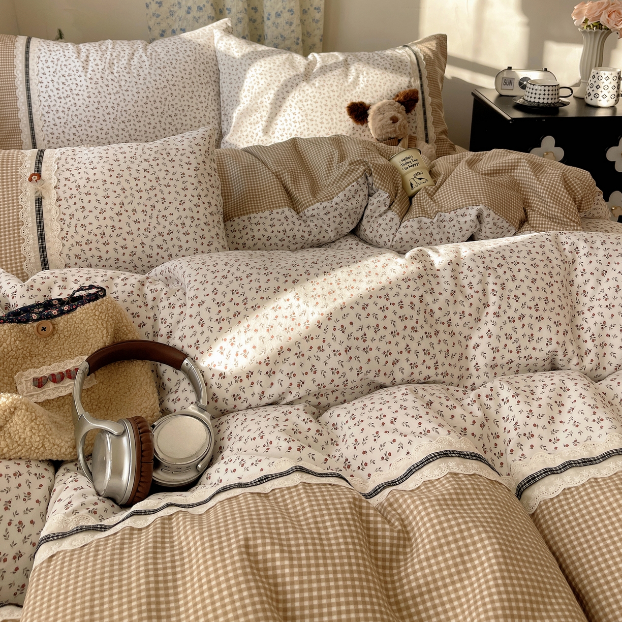 91家纺网 家纺一手货源 找家纺 栩裕纺织 2026新款仿棉水洗棉四件套 花漾格调-卡其