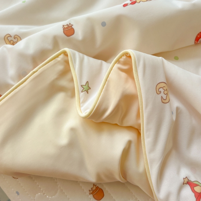 91家纺网 家纺一手货源 找家纺 卡普二店 2026新款A类锦氨凉感印花夏被四件套床盖凉席款--单夏被 星星人