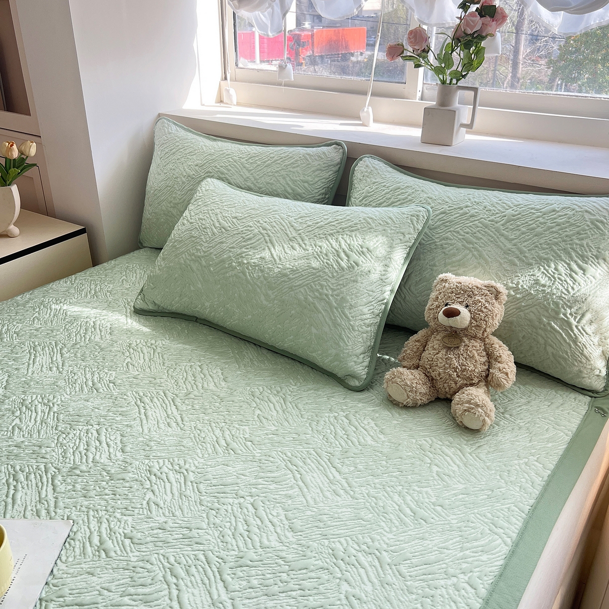 91家纺网 家纺一手货源 找家纺 能好家纺 2026新款高分子pe冰豆豆凉席床席款 轻奢绿