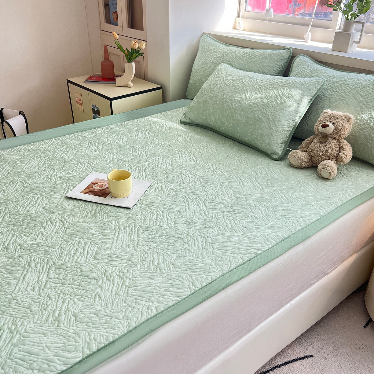 91家纺网 家纺一手货源 找家纺 能好家纺 2026新款高分子pe冰豆豆凉席床席款 轻奢绿