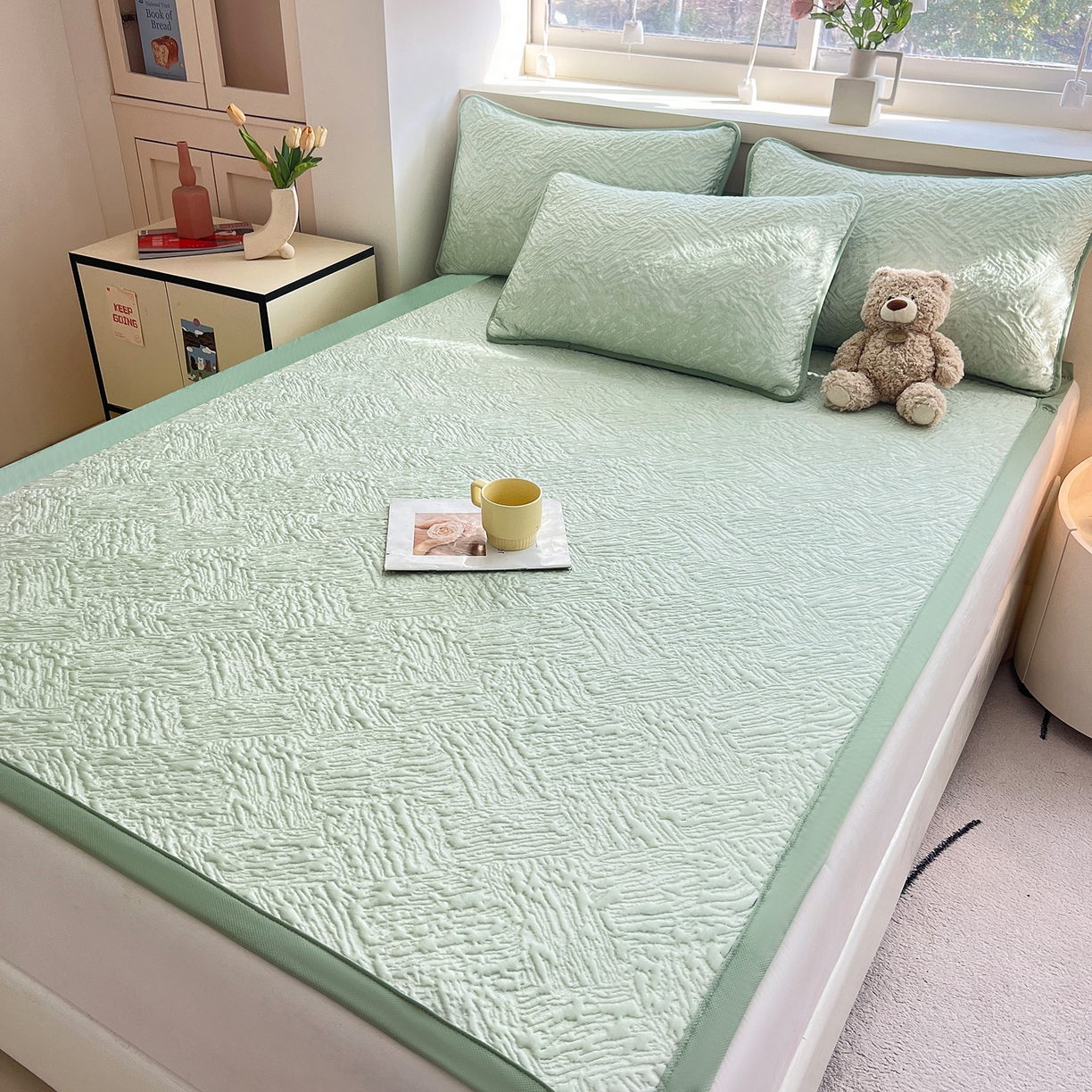 91家纺网 家纺一手货源 找家纺 能好家纺 2026新款高分子pe冰豆豆凉席床席款 轻奢绿