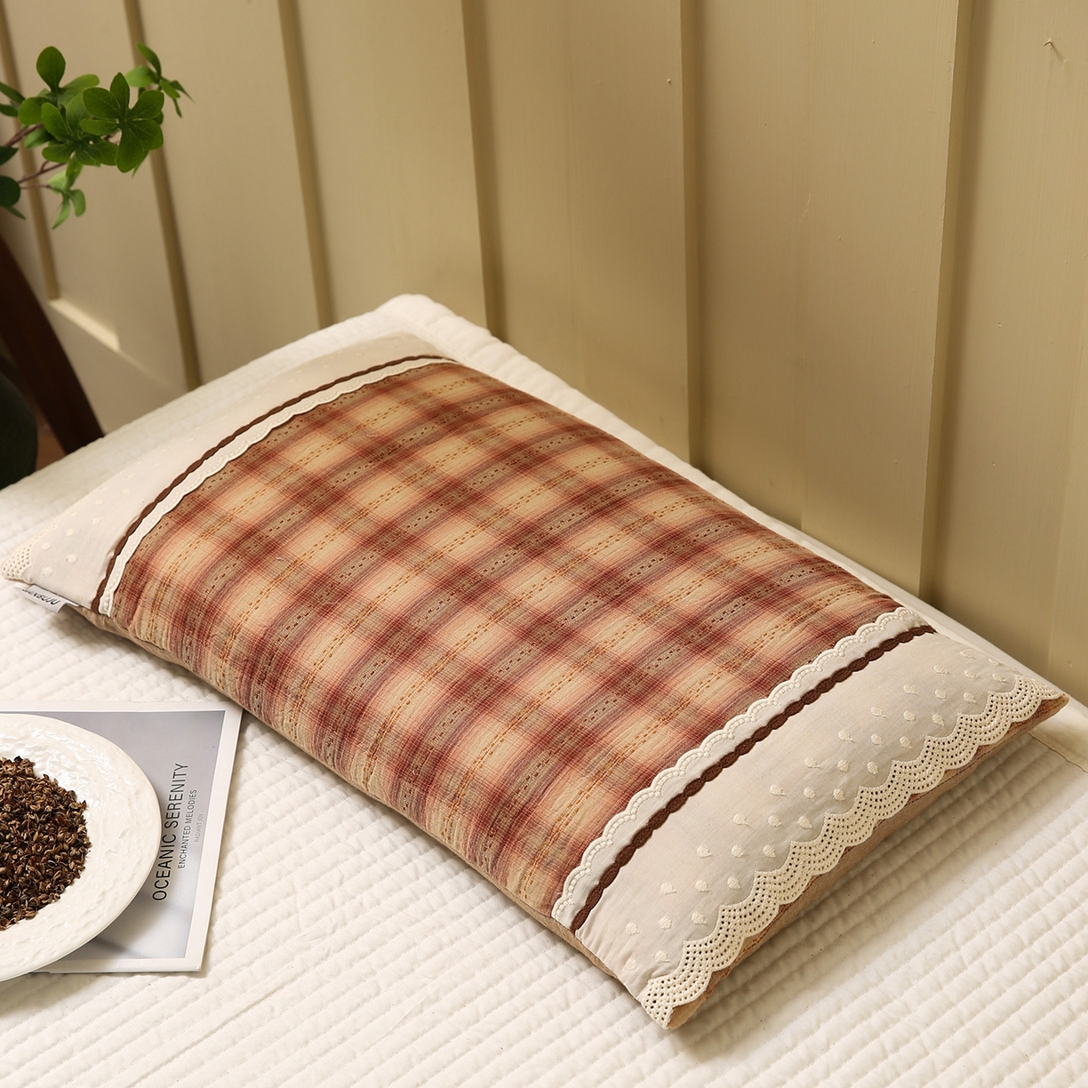 91家纺网 家纺一手货源 找家纺 梦叶草 2026新款全棉色织简约风条格荞麦枕芯 全棉色织简约条格荞麦枕-格调红