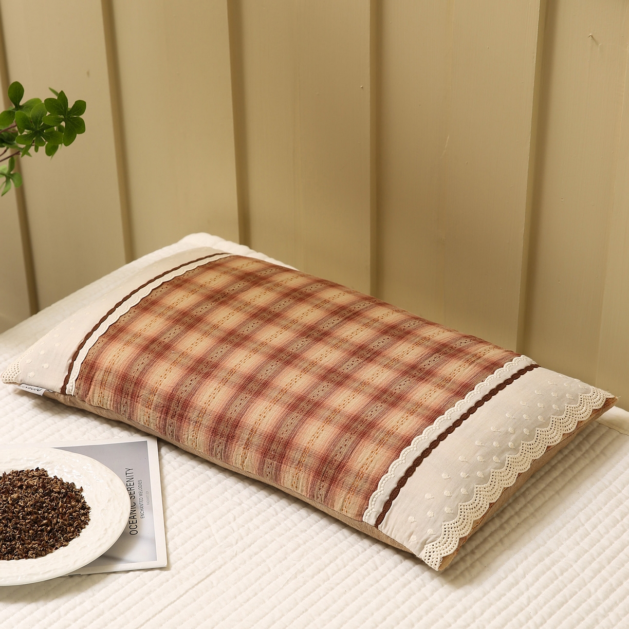 91家纺网 家纺一手货源 找家纺 梦叶草 2026新款全棉色织简约风条格荞麦枕芯 全棉色织简约条格荞麦枕-格调红