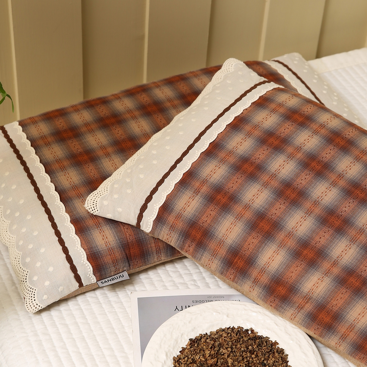 91家纺网 家纺一手货源 找家纺 梦叶草 2026新款全棉色织简约风条格荞麦枕芯 全棉色织简约条格荞麦枕-浅咖