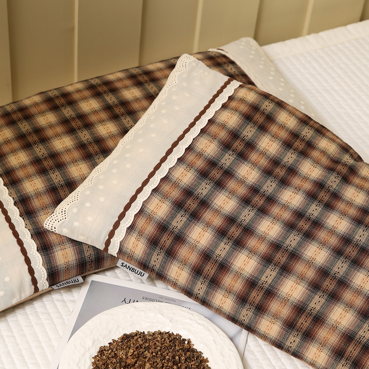 91家纺网 家纺一手货源 找家纺 梦叶草 2026新款全棉色织简约风条格荞麦枕芯 全棉色织简约条格荞麦枕-格调深咖