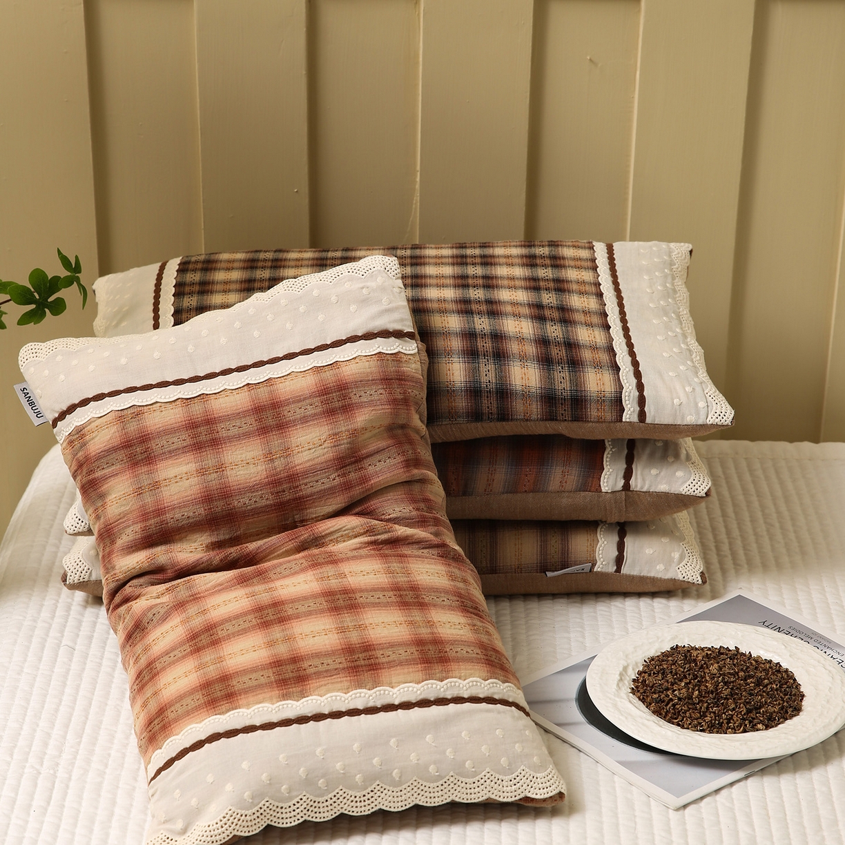 91家纺网 家纺一手货源 找家纺 梦叶草 2026新款全棉色织简约风条格荞麦枕芯 全棉色织简约条格荞麦枕-格调黄