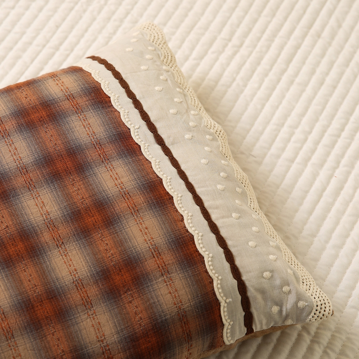 91家纺网 家纺一手货源 找家纺 梦叶草 2026新款全棉色织简约风条格荞麦枕芯 全棉色织简约条格荞麦枕-浅咖