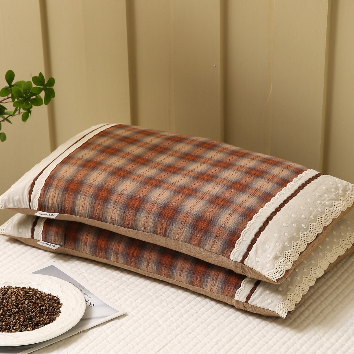 91家纺网 家纺一手货源 找家纺 梦叶草 2026新款全棉色织简约风条格荞麦枕芯 全棉色织简约条格荞麦枕-浅咖