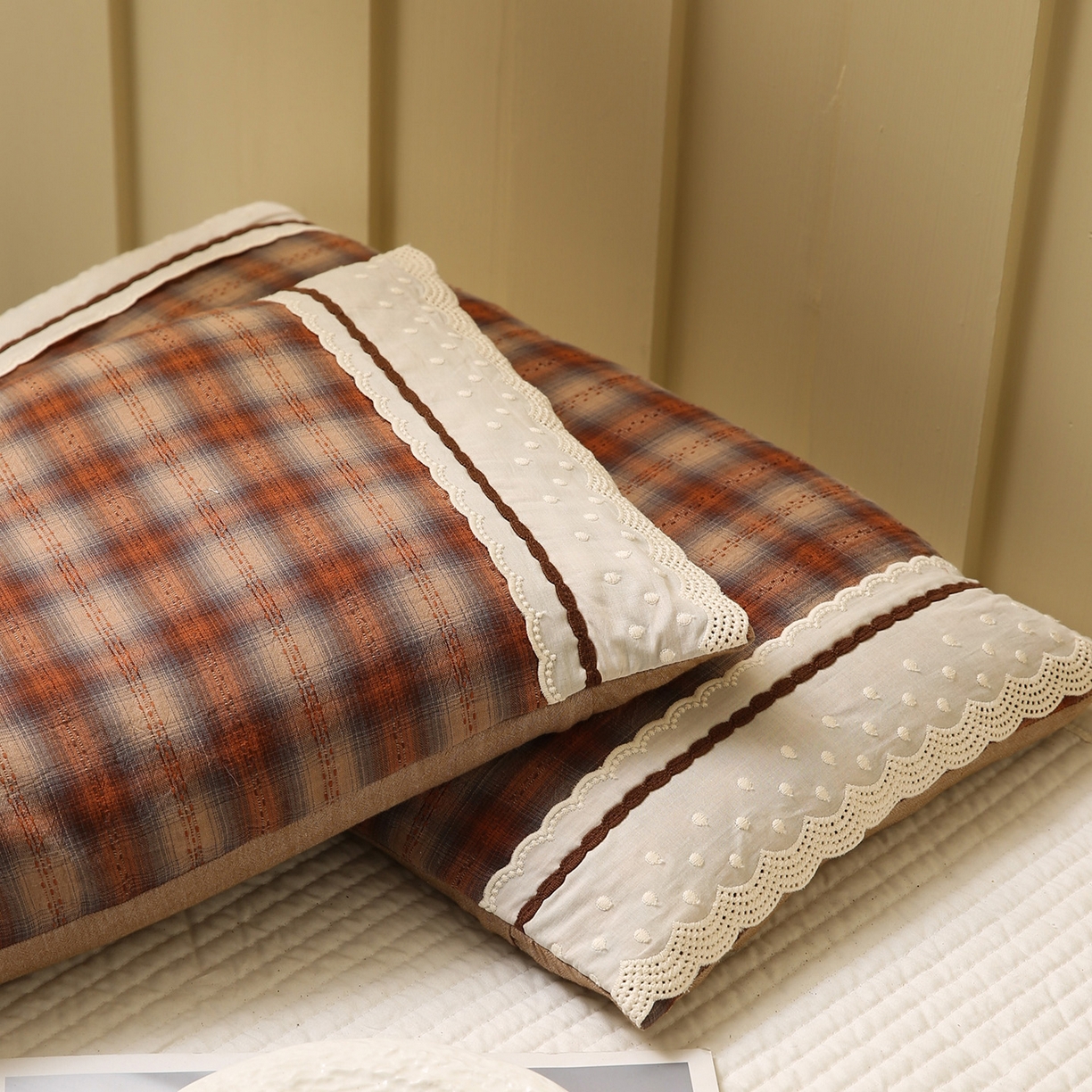 91家纺网 家纺一手货源 找家纺 梦叶草 2026新款全棉色织简约风条格荞麦枕芯 全棉色织简约条格荞麦枕-浅咖