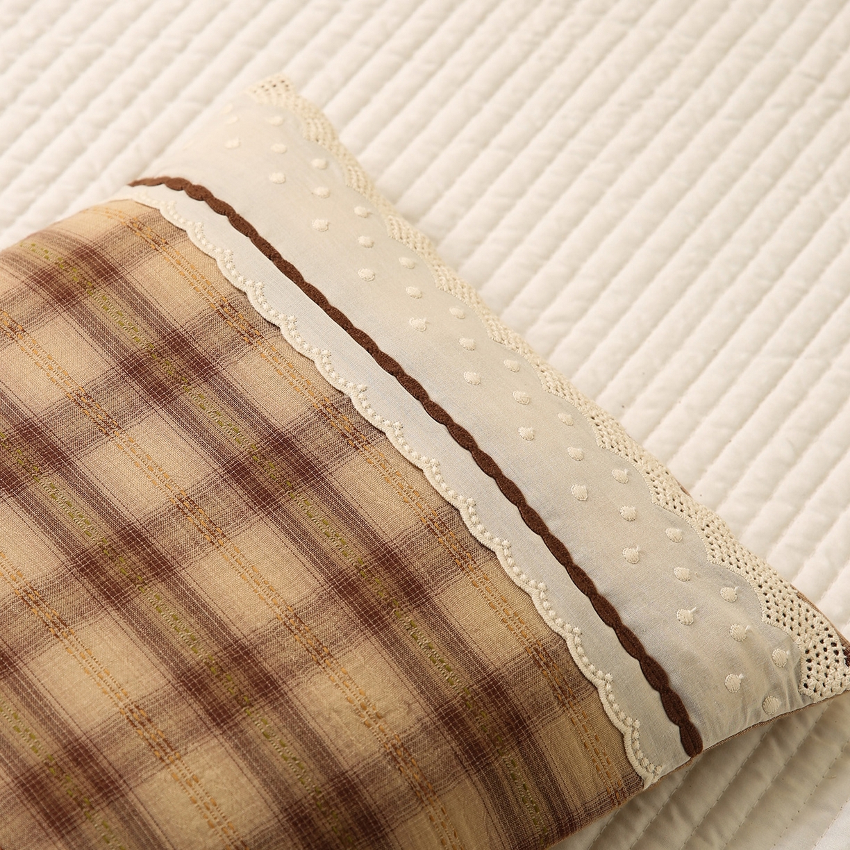 91家纺网 家纺一手货源 找家纺 梦叶草 2026新款全棉色织简约风条格荞麦枕芯 全棉色织简约条格荞麦枕-格调黄