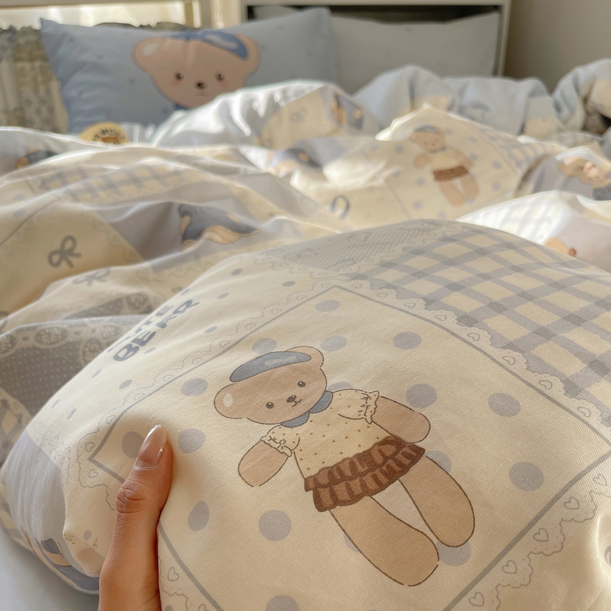 91家纺网 家纺一手货源 找家纺 栩裕纺织 2026新款全棉数码印花四件套 呆呆熊