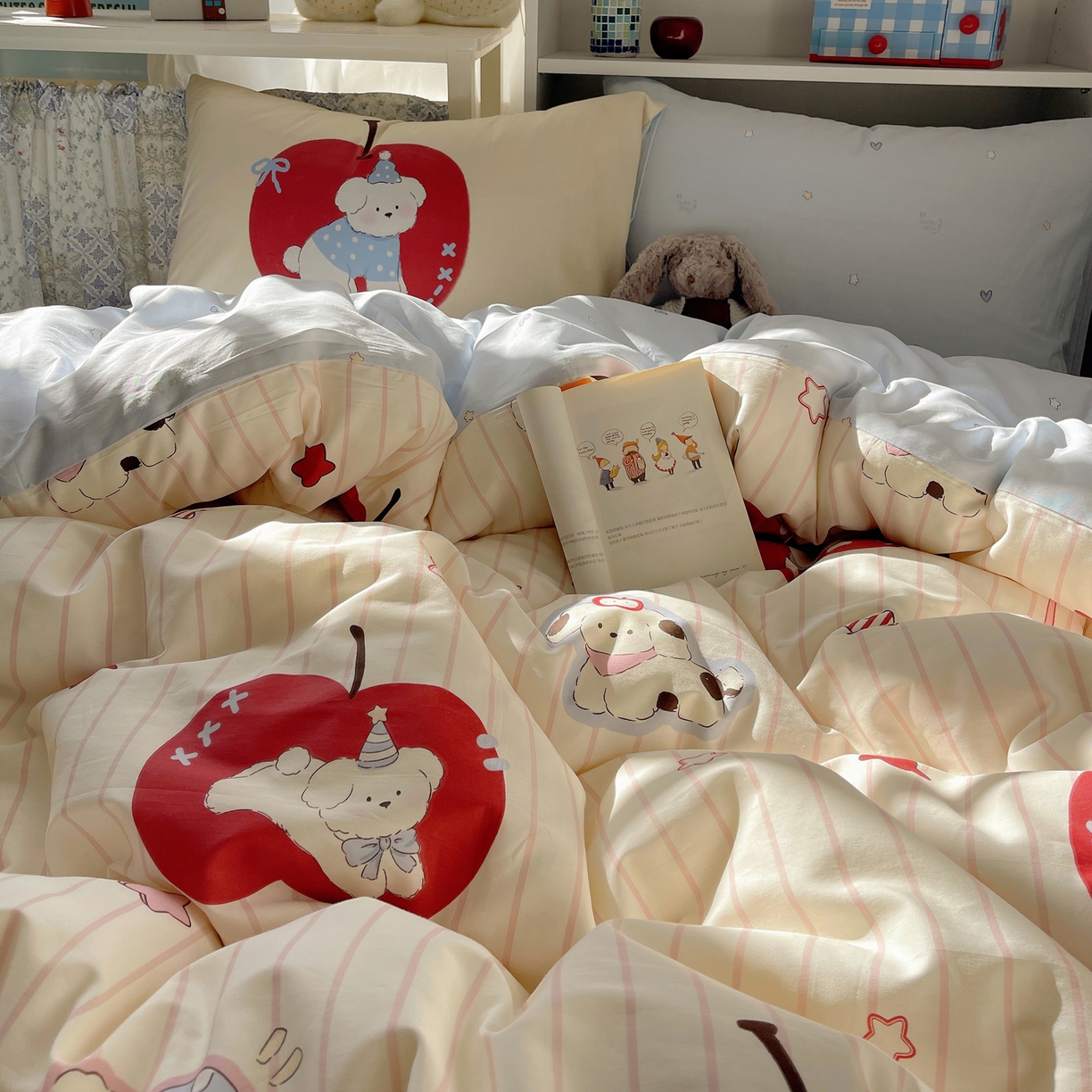 91家纺网 家纺一手货源 找家纺 栩裕纺织 2026新款全棉数码印花四件套 红苹果狗狗