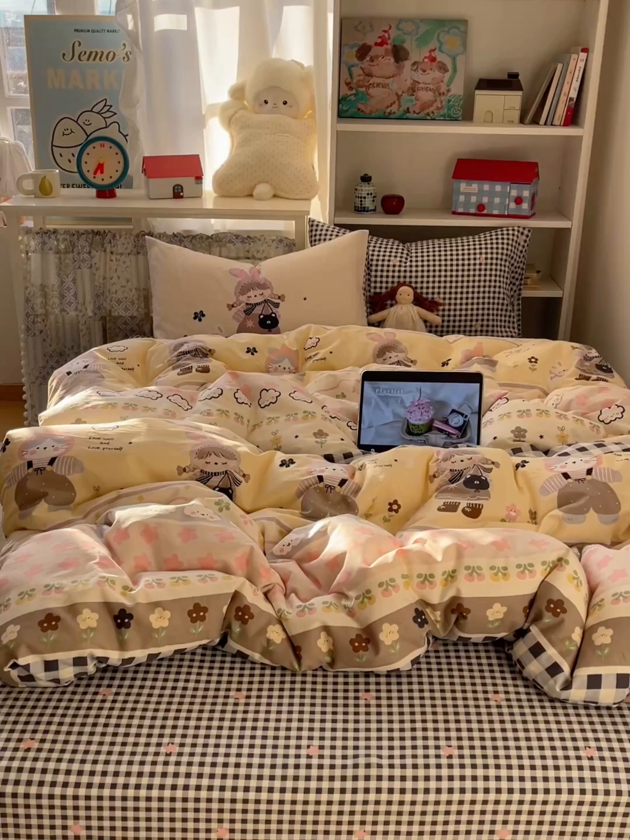 91家纺网 家纺一手货源 找家纺 栩裕纺织 2026新款全棉数码印花四件套 害羞女孩