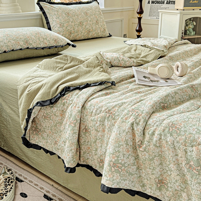 91家纺网 家纺一手货源 找家纺 人人爱家纺 2026新款赫本风花边夏被夏凉被空调被 花束绿