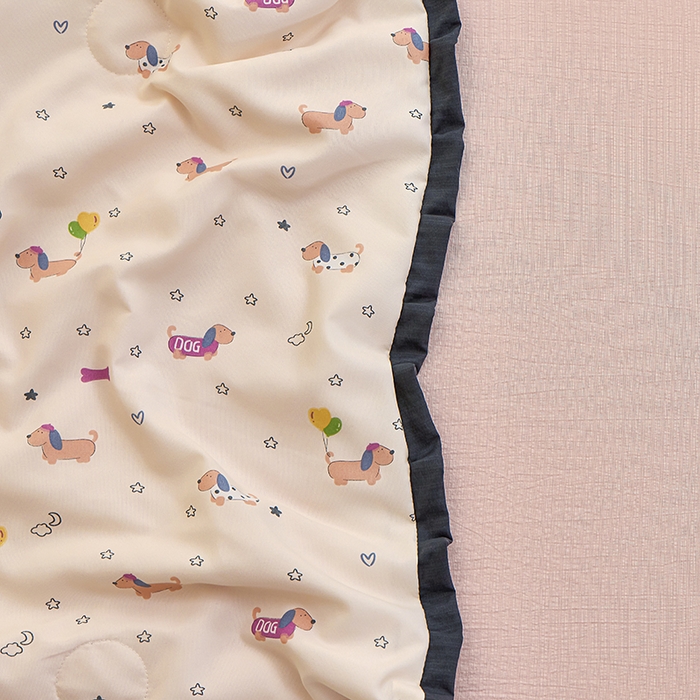 91家纺网 家纺一手货源 找家纺 人人爱家纺 2026新款赫本风花边夏被夏凉被空调被 狗狗乐园