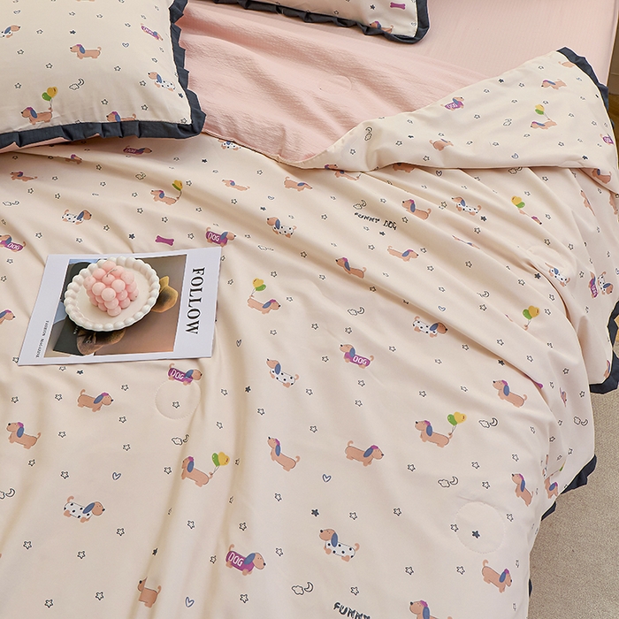 91家纺网 家纺一手货源 找家纺 人人爱家纺 2026新款赫本风花边夏被夏凉被空调被 狗狗乐园