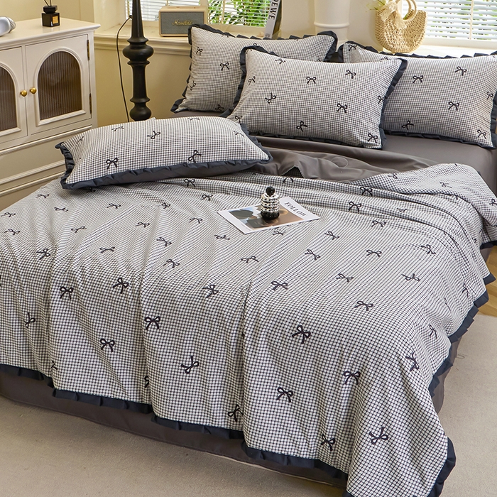 91家纺网 家纺一手货源 找家纺 人人爱家纺 2026新款赫本风花边夏被夏凉被空调被 格子蝴蝶结