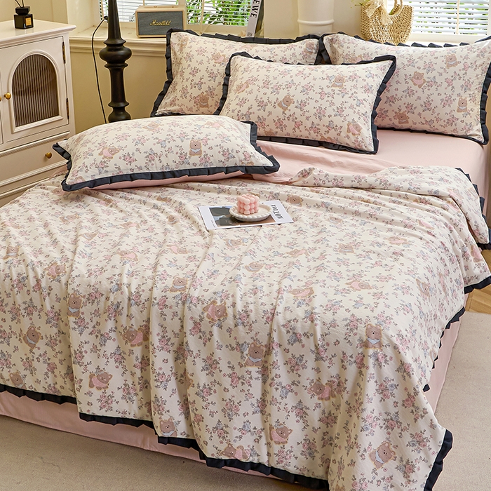 91家纺网 家纺一手货源 找家纺 人人爱家纺 2026新款赫本风花边夏被夏凉被空调被 花园里