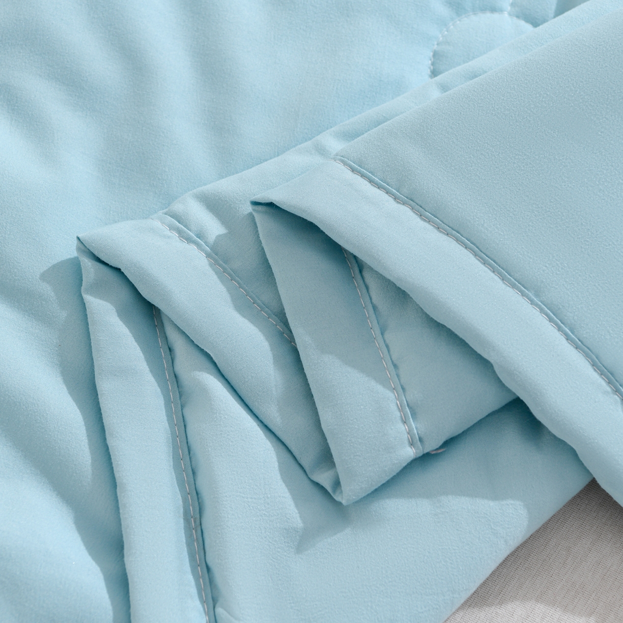 91家纺网 家纺一手货源 找家纺 羽涵家纺 2026新款磨毛水洗棉夏被夏凉被空调被 海盐蓝