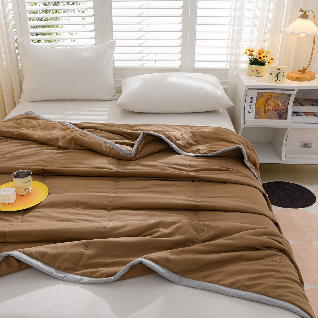 91家纺网 家纺一手货源 找家纺 羽涵家纺 2026新款磨毛水洗棉夏被夏凉被空调被 焦糖咖