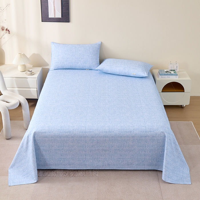 91家纺网 家纺一手货源 找家纺 居美良品 2026新款100%全棉A类新疆棉数码印花纯棉老粗布床单凉席二三件套 云影蓝烟