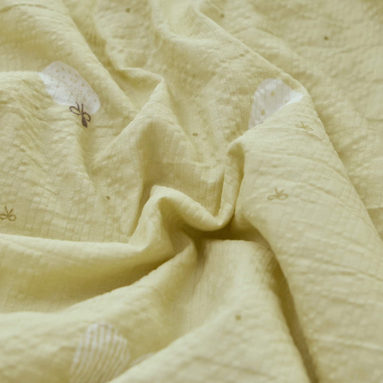 91家纺网 家纺一手货源 找家纺 人人爱家纺 2026新款泡芙纱欧式夏被夏凉被空调被四件套 抹茶梅梅